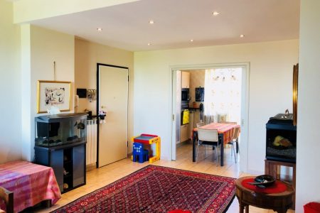 Appartamento via Rocco del Preite completo di Box