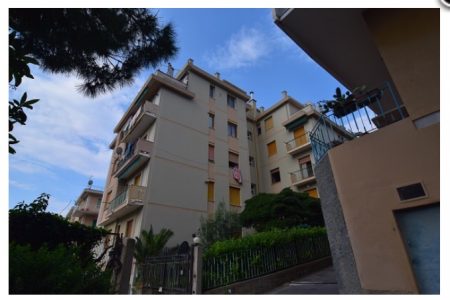 8 Vani a Genova Quarto