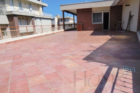 Grande attico bilocale zona Foce Sanremo