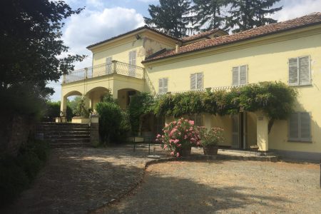 CASALE IN COLLINA CON VISTA 