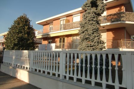 APPARTAMENTO CON BOX E GIARDINO