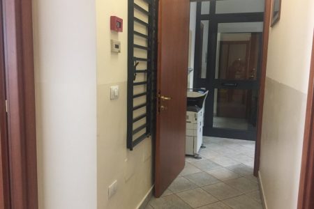 LOCALE COMMERCIALE – CORSO POTENZA - €. 50.000 - Rif VI 168